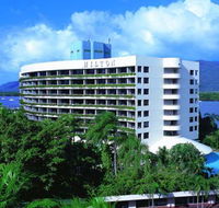 Hilton Cairns - Yamba Accommodation