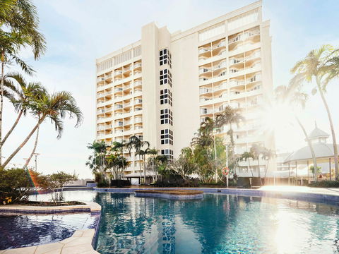Pullman Cairns International - Yamba Accommodation 7