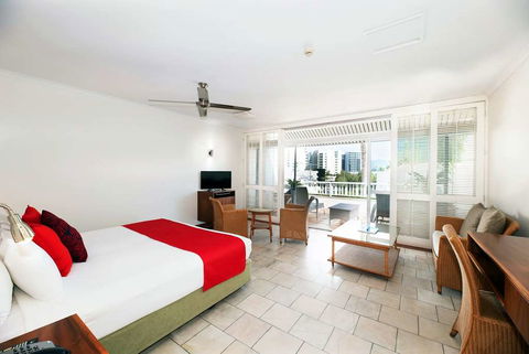 Ramada By Wyndham Cairns City Centre - Yamba Accommodation 1