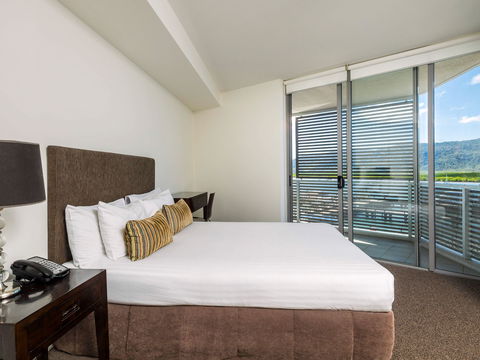 Sebel Cairns Harbour Lights - Yamba Accommodation 5