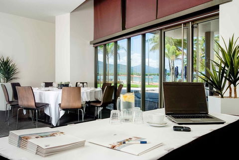 Sebel Cairns Harbour Lights - Yamba Accommodation 9