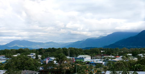 Holiday Inn Cairns Harbourside - Yamba Accommodation 4
