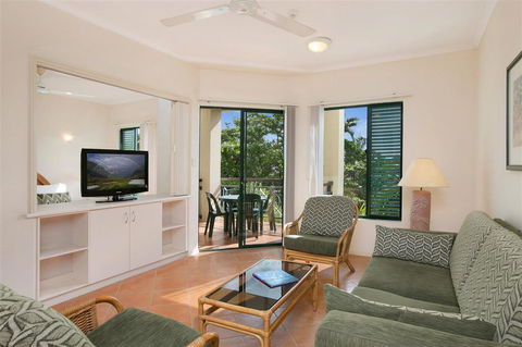 Tropic Towers Apartments - Yamba Accommodation 3