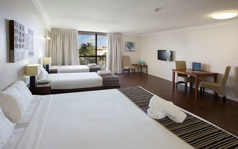 Cairns Plaza Hotel - Yamba Accommodation 10