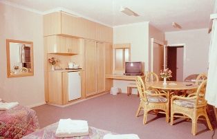 The Abbott Boutique Hotel - Yamba Accommodation 3