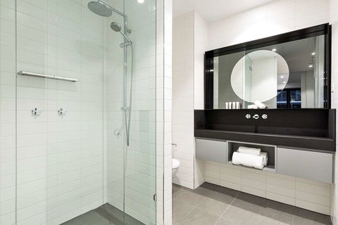 Tyrian Serviced Apts Albert Park Lane - Yamba Accommodation 1