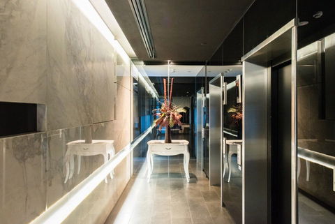 Seasons Heritage Melbourne - Yamba Accommodation 1