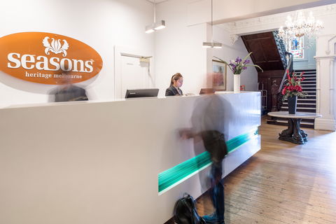 Seasons Heritage Melbourne - Yamba Accommodation 2