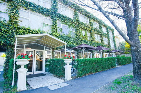 Punt Road Apartment Hotel - Yamba Accommodation 0