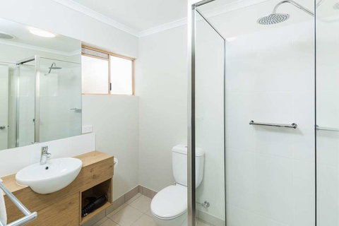 NIghtcap at Balaclava Hotel - Yamba Accommodation 0