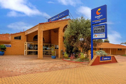 Comfort Inn Bay of Isles - Yamba Accommodation 0