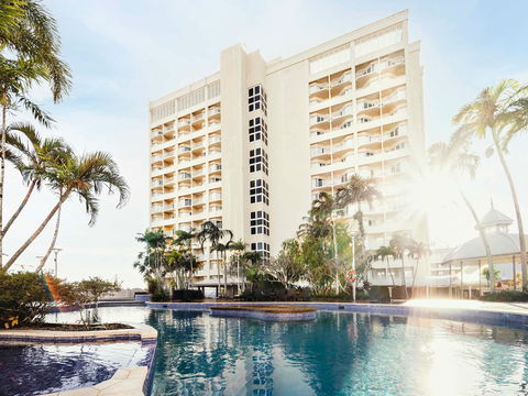 Pullman Cairns International - Yamba Accommodation 1