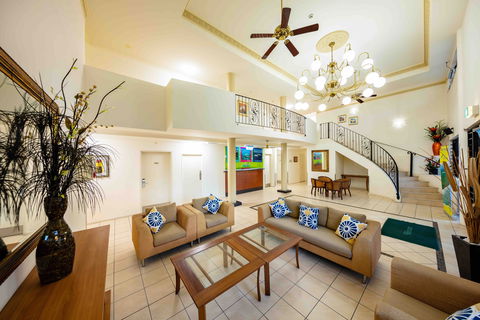 Cairns Queenscourt - Yamba Accommodation 1