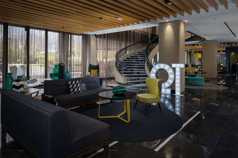 QT Canberra - Yamba Accommodation 2