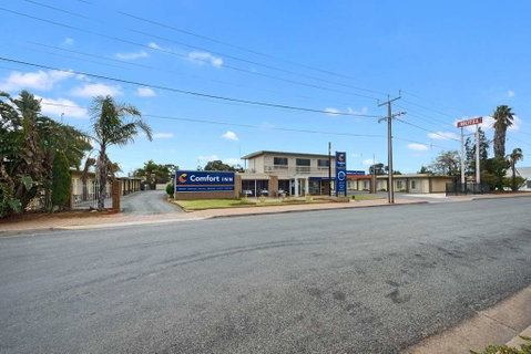Comfort Inn Flinders on Main - Yamba Accommodation 1