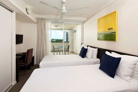 Cairns Central Plaza Apartment - Yamba Accommodation 2