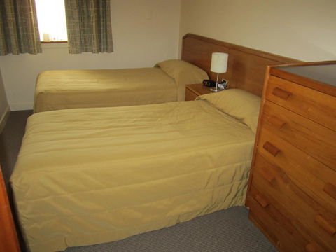 University House - ANU - Yamba Accommodation 36