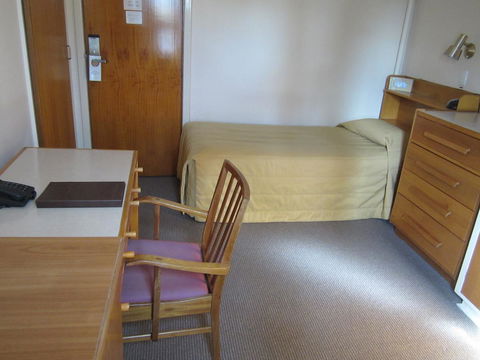 University House - ANU - Yamba Accommodation 43