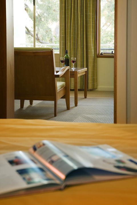 University House - ANU - Yamba Accommodation 12