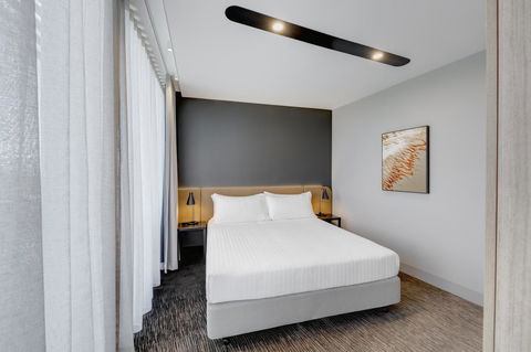 Vibe Hotel Canberra - Yamba Accommodation 34