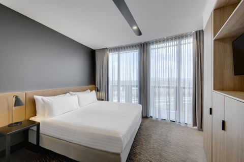 Vibe Hotel Canberra - Yamba Accommodation 42