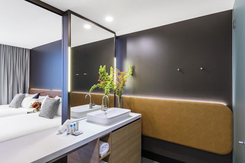 Vibe Hotel Canberra - Yamba Accommodation 16