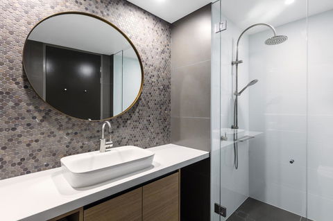 Vibe Hotel Canberra - Yamba Accommodation 25
