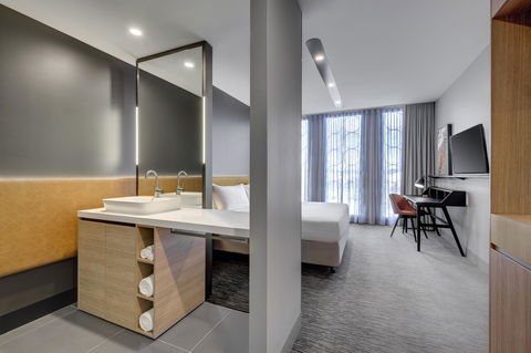 Vibe Hotel Canberra - Yamba Accommodation 43