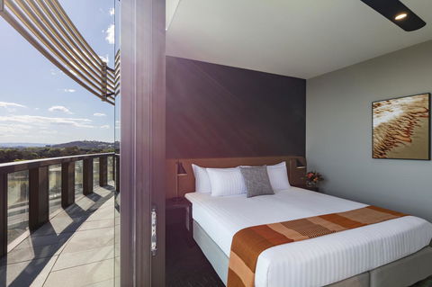 Vibe Hotel Canberra - Yamba Accommodation 10