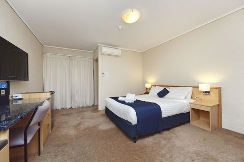 Ibis Styles Canberra - Yamba Accommodation 18