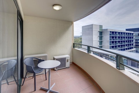 Adina Serviced Apartments Canberra James Court - Yamba Accommodation 13