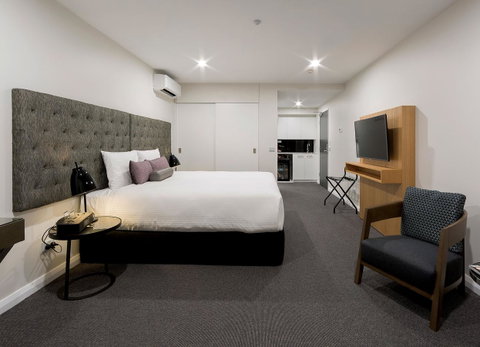 Avenue Hotel Canberra - Yamba Accommodation 3