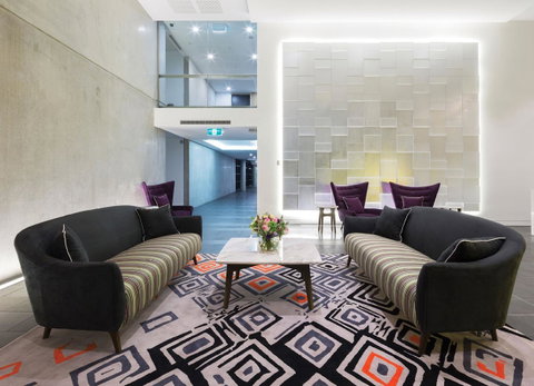Avenue Hotel Canberra - Yamba Accommodation 10