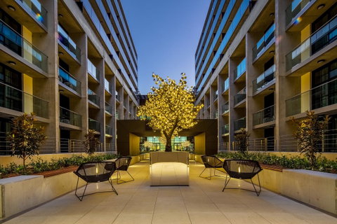 Avenue Hotel Canberra - Yamba Accommodation 22