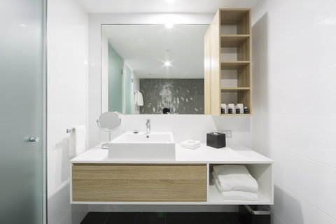Avenue Hotel Canberra - Yamba Accommodation 28