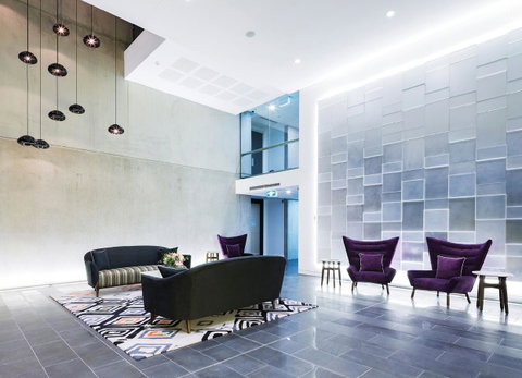 Avenue Hotel Canberra - Yamba Accommodation 1