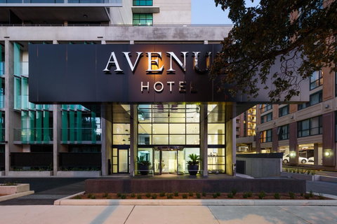 Avenue Hotel Canberra - Yamba Accommodation 0