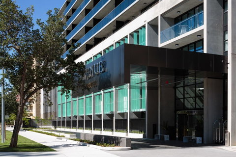 Avenue Hotel Canberra - Yamba Accommodation 6