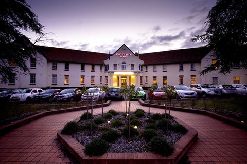 Mercure Canberra - Yamba Accommodation 23