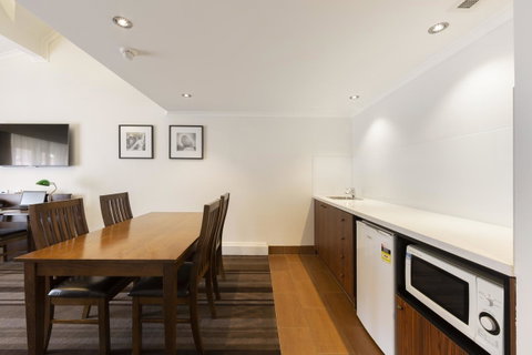 Mercure Canberra - Yamba Accommodation 17