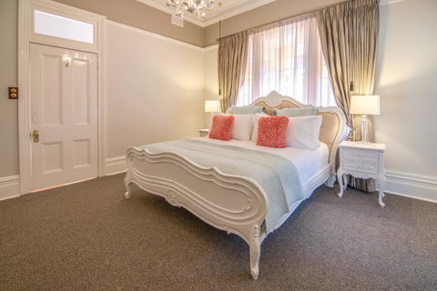 De Russie Boutique Hotel - Yamba Accommodation 36