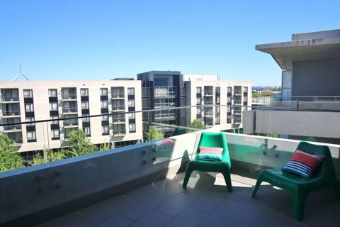 Realm Park 39 Barton ACT - Yamba Accommodation 5