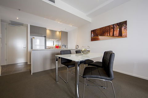 Manhattan 303 Canberra City ACT - Yamba Accommodation 15