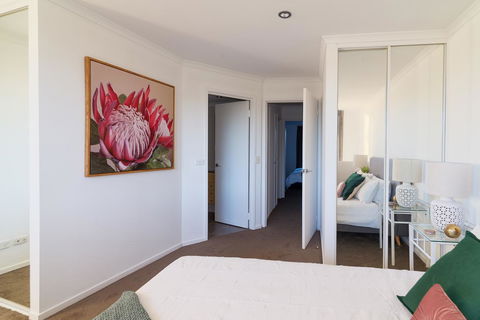 ALLARA CANBERRA - Yamba Accommodation 11