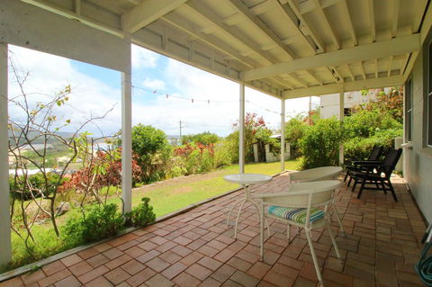 Bally High, 20 Dulconghi Street - Yamba Accommodation 1