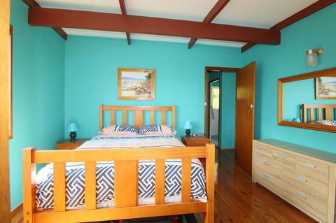 Bally High, 20 Dulconghi Street - Yamba Accommodation 6
