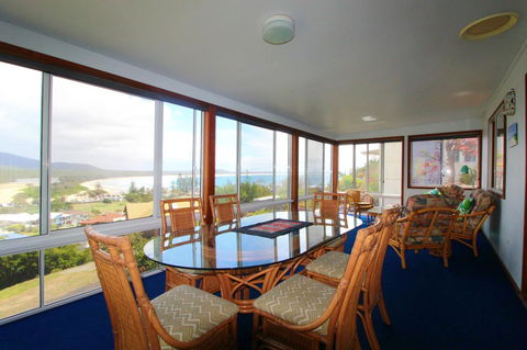 Bally High, 20 Dulconghi Street - Yamba Accommodation 8