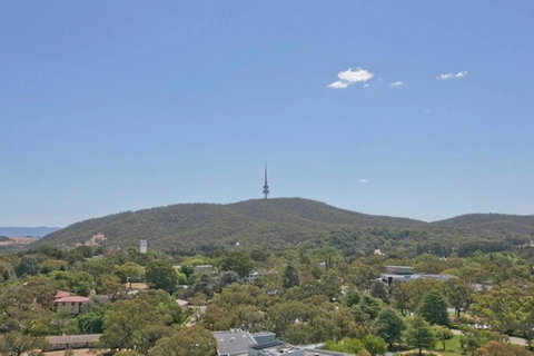 Canberra Luxury Apartment 3 - Yamba Accommodation 28