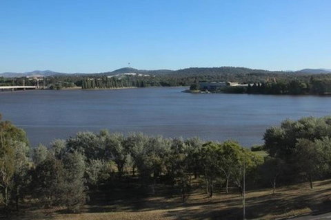 Canberra Luxury Apartment 3 - Yamba Accommodation 3