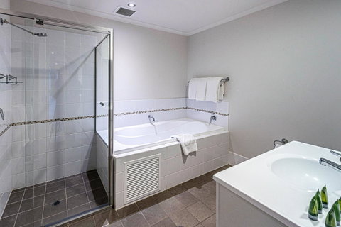 McCracken Country Club - Yamba Accommodation 38